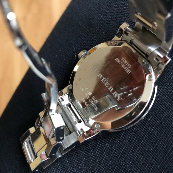 Burberry stainless steel quartz watch - Picture 5 of 6